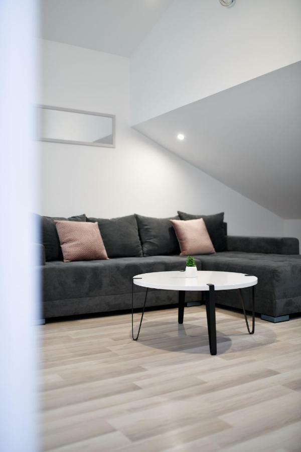 Grey Apartment Old Town زادار المظهر الخارجي الصورة