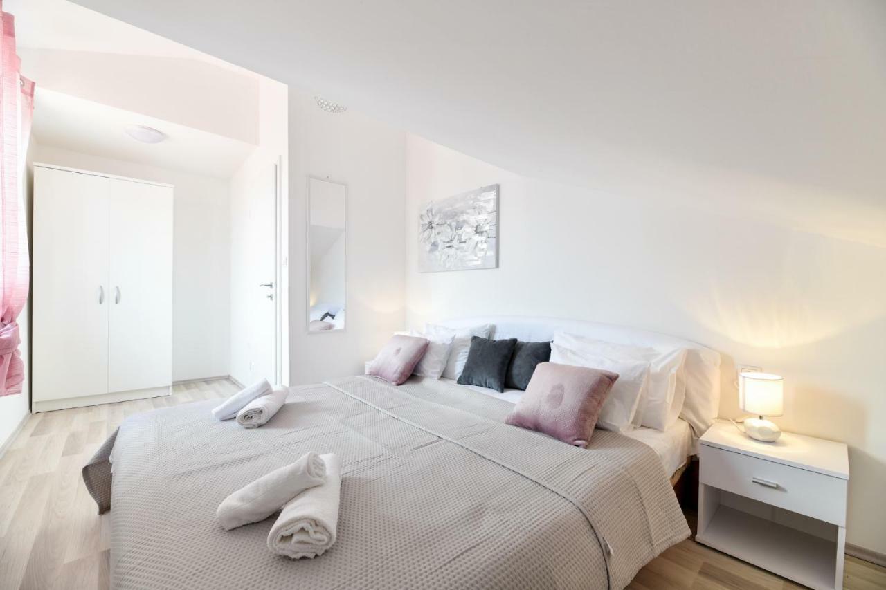 Grey Apartment Old Town زادار المظهر الخارجي الصورة